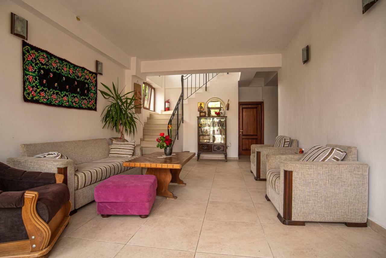 La Papu Si Maia Hotel Ефорие Суд Екстериор снимка