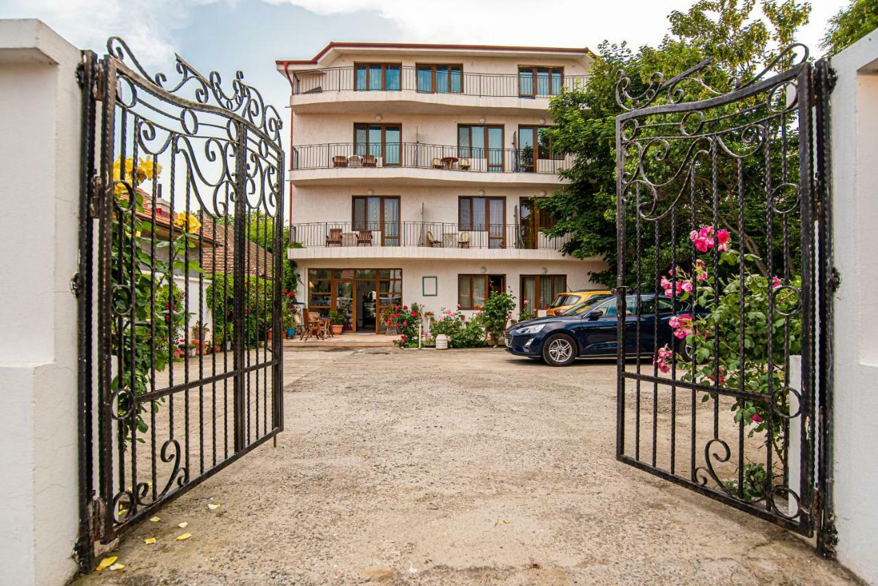 La Papu Si Maia Hotel Ефорие Суд Екстериор снимка