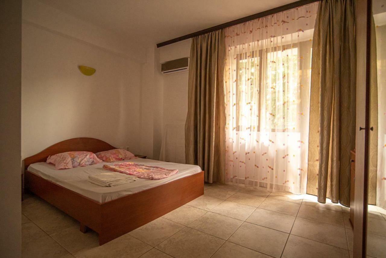 La Papu Si Maia Hotel Ефорие Суд Екстериор снимка